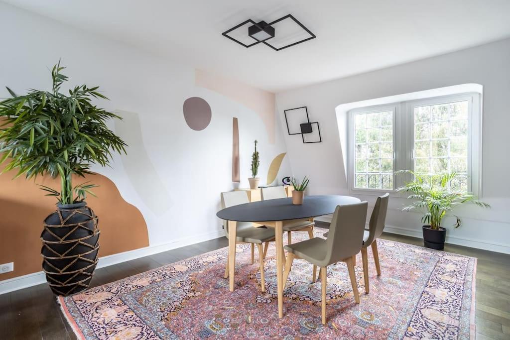 Appartement De 100M2 Dans Un Parc A 20 Mn Du Centre De Paris Garches Exterior photo
